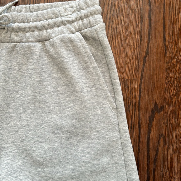 H&M jogger shorts - Picture 3 of 5